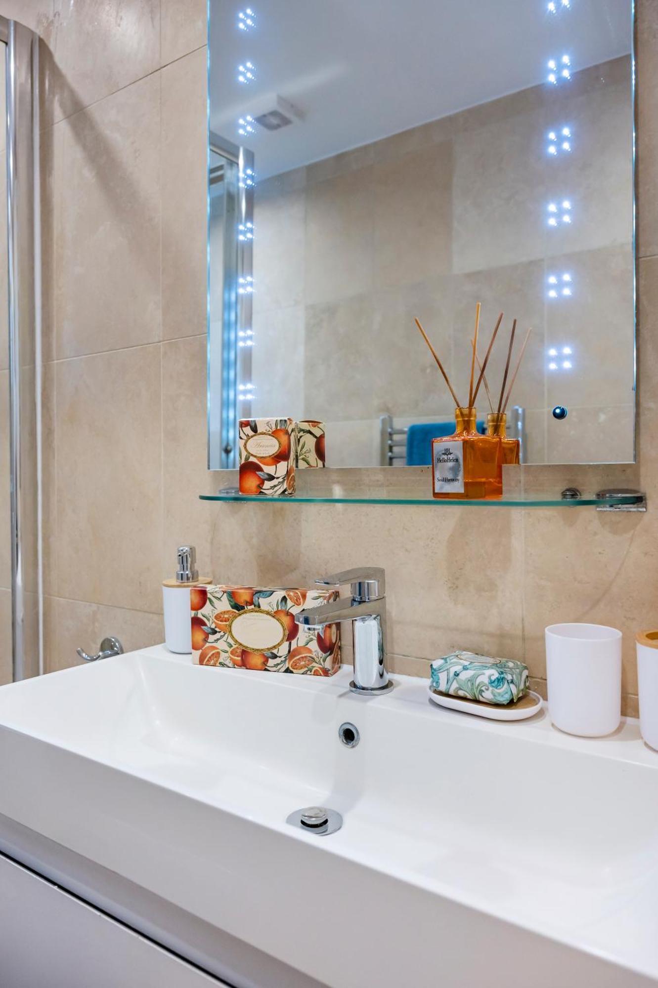 Welcome West End Theatre Apartment London